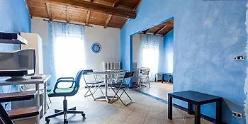 Sleep Easy Hostel Verona 0*,