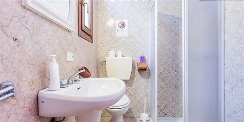 Hotel Sleep Easy Hostel Verona Italy
